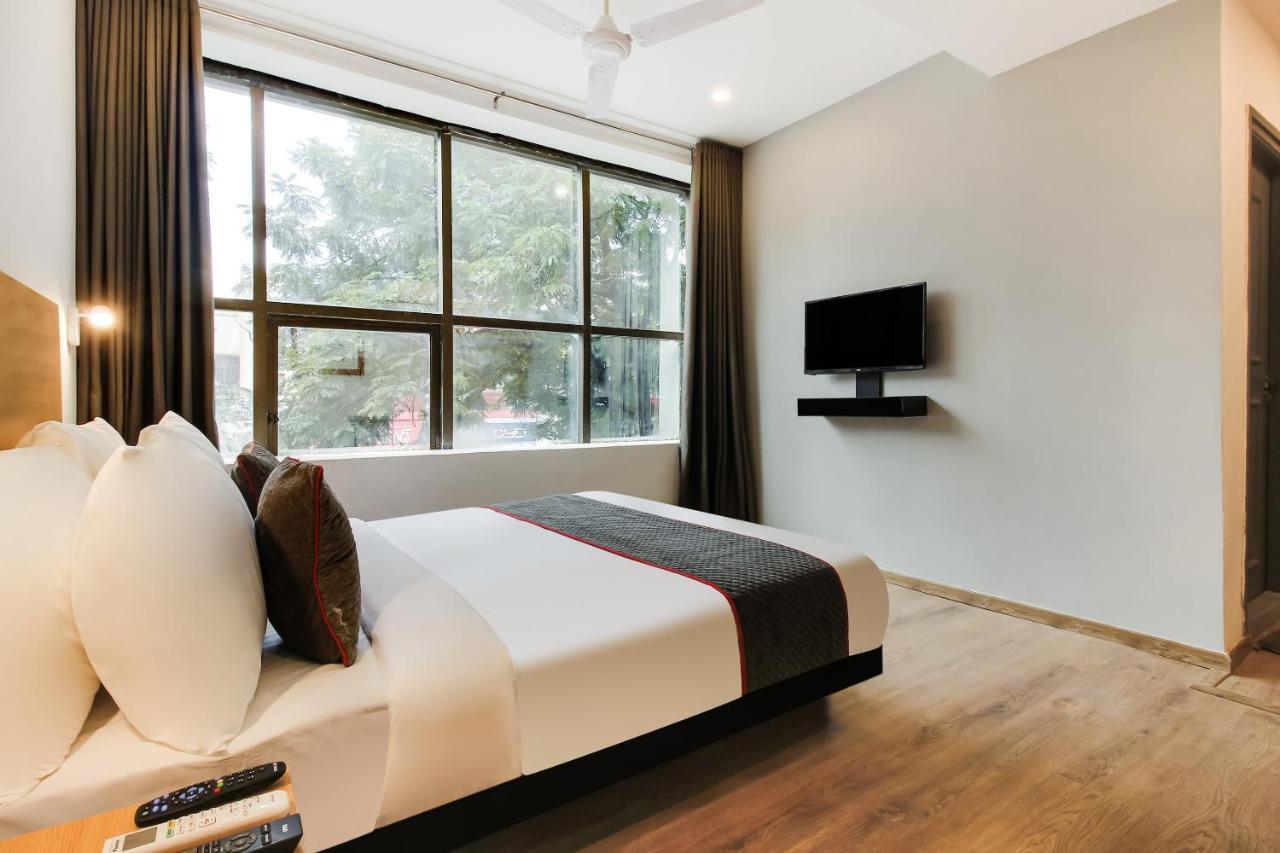 Hôtel Oyo Townhouse 600 Gangothri à Secundurabad Extérieur photo
