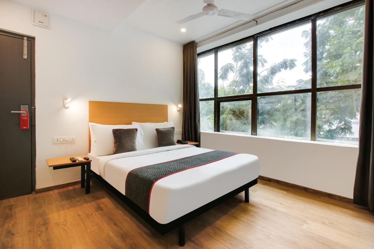 Hôtel Oyo Townhouse 600 Gangothri à Secundurabad Extérieur photo