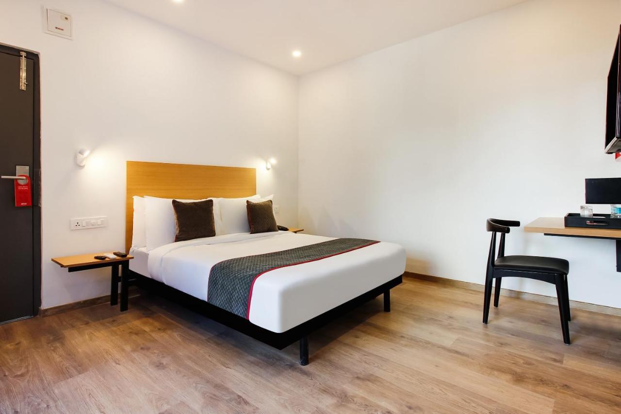 Hôtel Oyo Townhouse 600 Gangothri à Secundurabad Extérieur photo