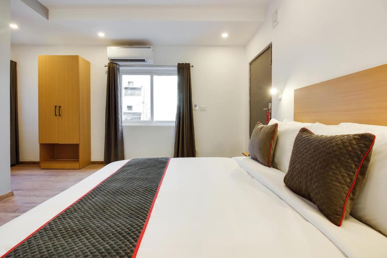 Hôtel Oyo Townhouse 600 Gangothri à Secundurabad Extérieur photo